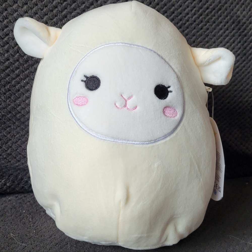 BNWT 8" Sophie the Lamb/Sheep Squishmallow Kellytoy Plush